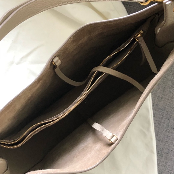Authentic Céline Medium Zip Hobo - Picture 5 of 8